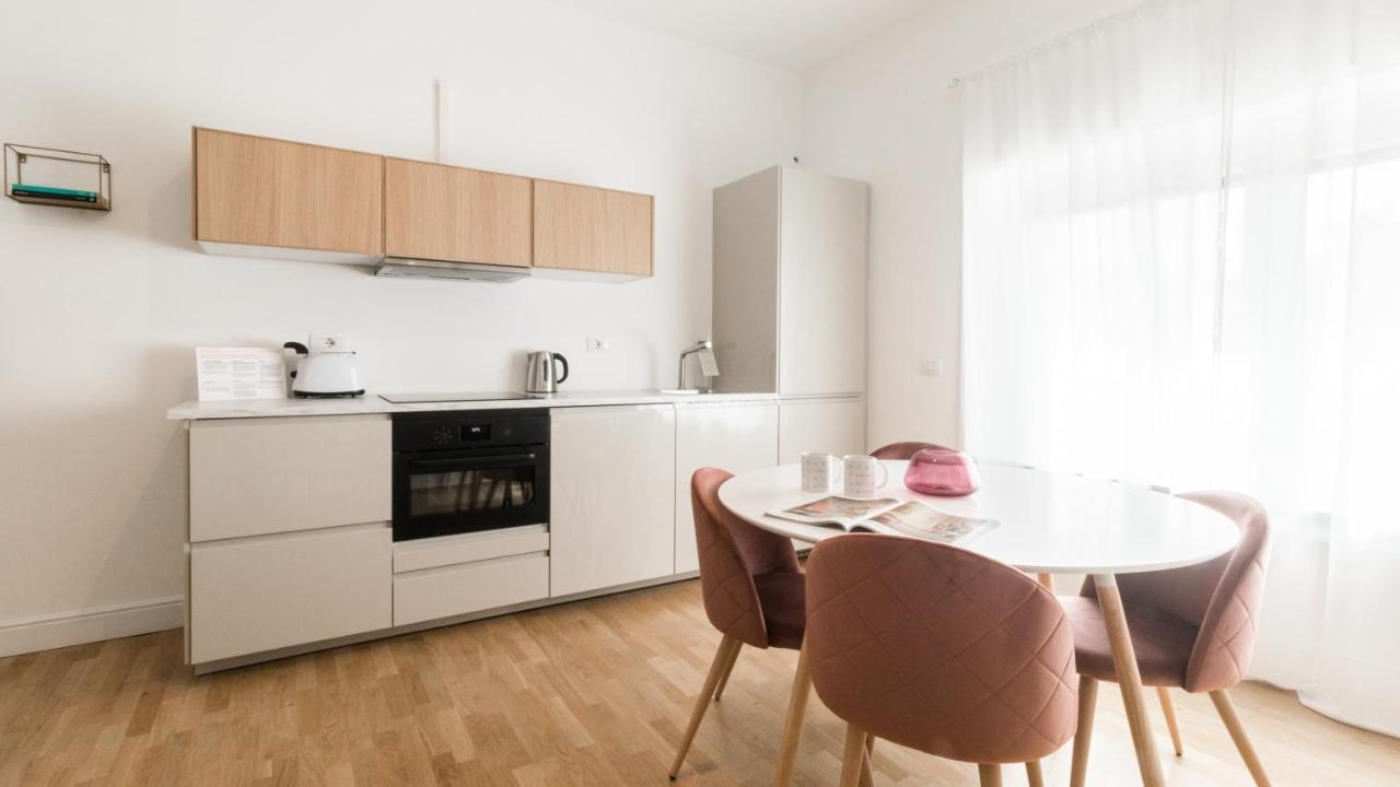 Italianway - Brianza 28 * Milan